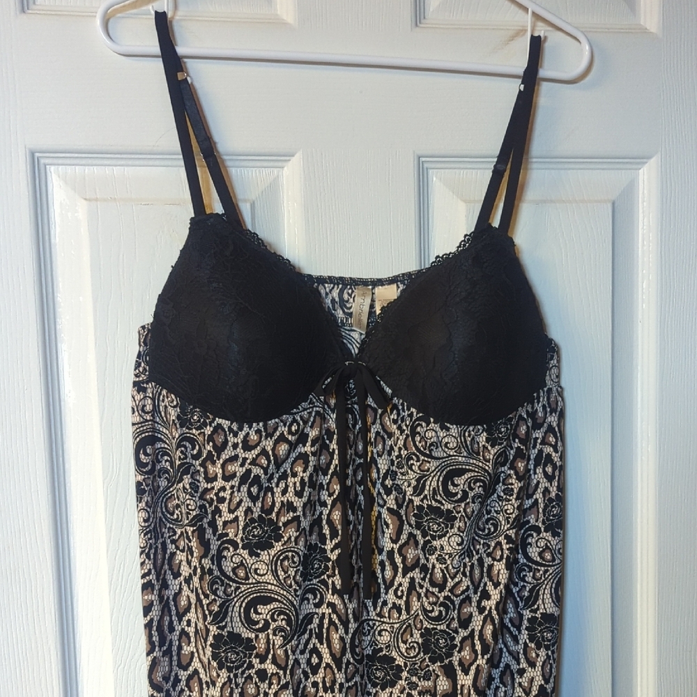 Ambrielle Black and Cream Chemise